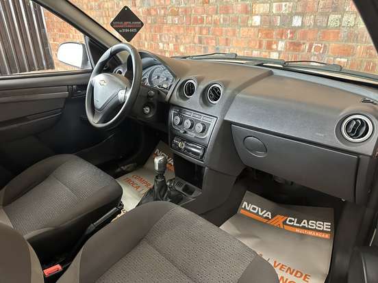 CHEVROLET-CELTA-2014