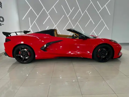 CHEVROLET-CORVETTE-6.2 V8 LT3 GASOLINA STINGRAY CONVERSIVEL AUTOMÁTICO CHEVROLET-CORVETTE-2023