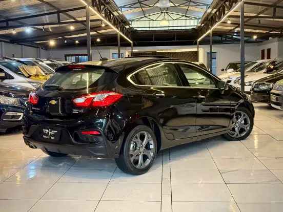 CHEVROLET-CRUZE-2018
