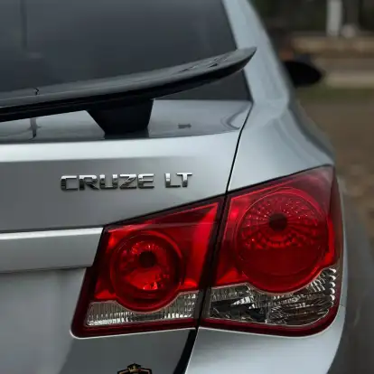 CHEVROLET-CRUZE-2011