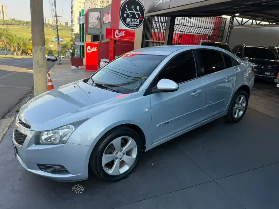CHEVROLET CRUZE 1.8 LT 16V FLEX 4P MANUAL