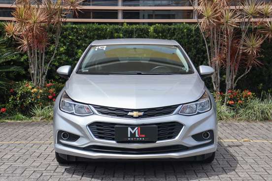 CHEVROLET-CRUZE-2018