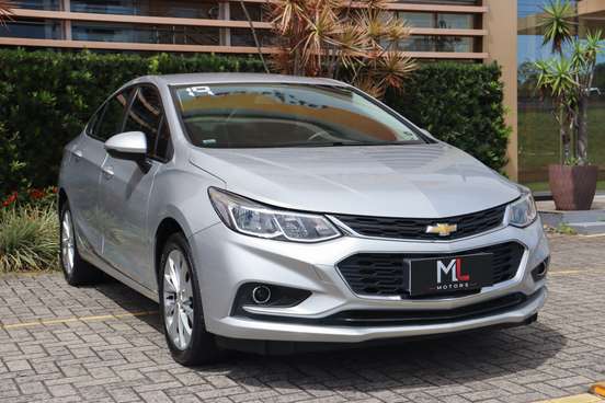 CHEVROLET-CRUZE-2018