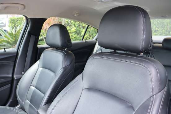 CHEVROLET-CRUZE-2018