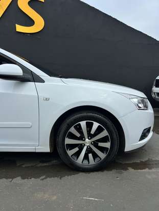 CHEVROLET-CRUZE-2012