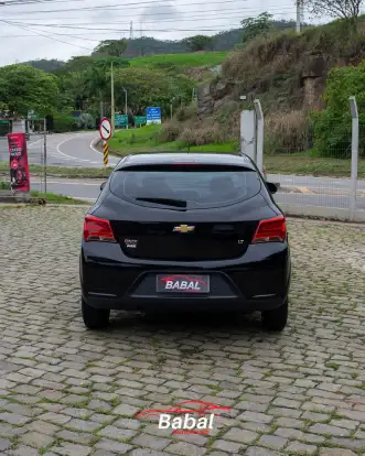 CHEVROLET-ONIX-2018