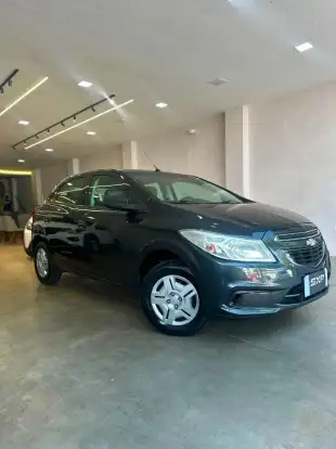CHEVROLET-ONIX-2016