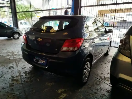 CHEVROLET-ONIX-1.0 MPFI LT 8V FLEX 4P MANUAL CHEVROLET-ONIX-2014