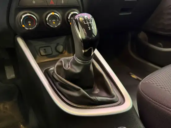 CHEVROLET-ONIX-2020