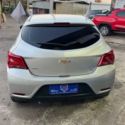CHEVROLET-ONIX-2018