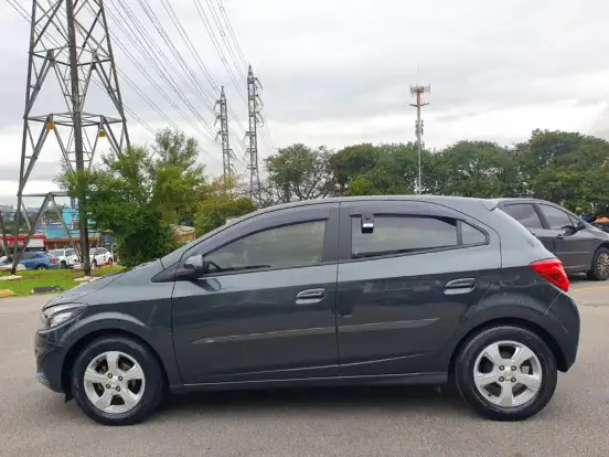 CHEVROLET-ONIX-1.4 MPFI LT 8V FLEX 4P MANUAL CHEVROLET-ONIX-2018