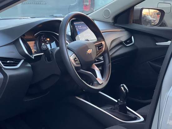 CHEVROLET-ONIX-2024