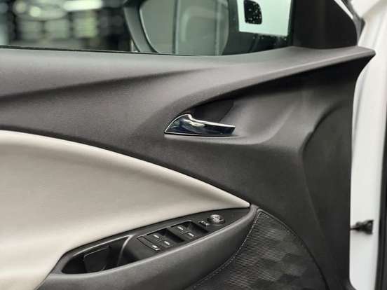 CHEVROLET-ONIX-2024