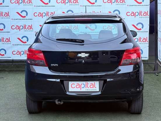 CHEVROLET-ONIX-1.0 MPFI JOY 8V FLEX 4P MANUAL CHEVROLET-ONIX-2018