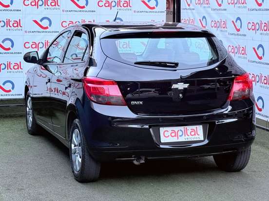 CHEVROLET-ONIX-1.0 MPFI JOY 8V FLEX 4P MANUAL CHEVROLET-ONIX-2018