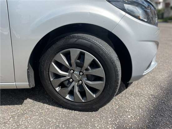 CHEVROLET-ONIX-2019