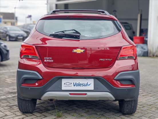 CHEVROLET-ONIX-2018