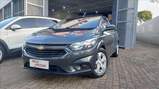 CHEVROLET-ONIX-2018
