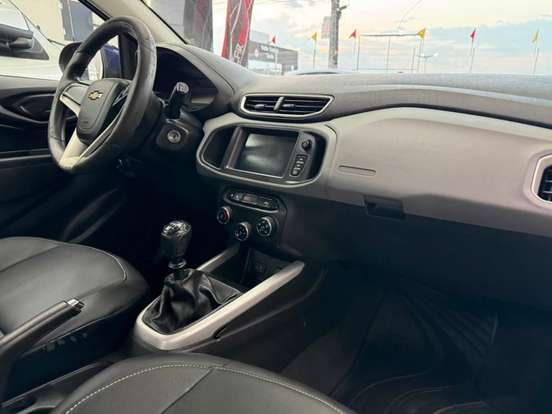 CHEVROLET-ONIX-1.4 MPFI LT 8V FLEX 4P MANUAL CHEVROLET-ONIX-2017