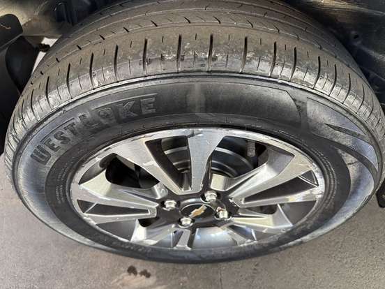 CHEVROLET-ONIX-2015