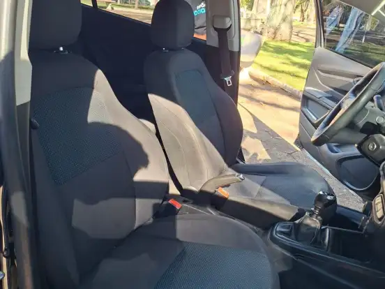 CHEVROLET-PRISMA-2017