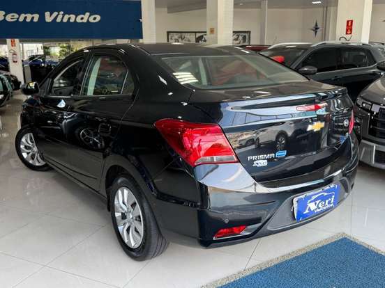 CHEVROLET-PRISMA-2017
