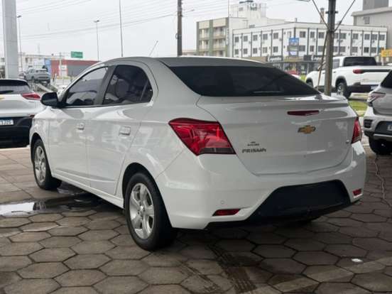 CHEVROLET-PRISMA-2018