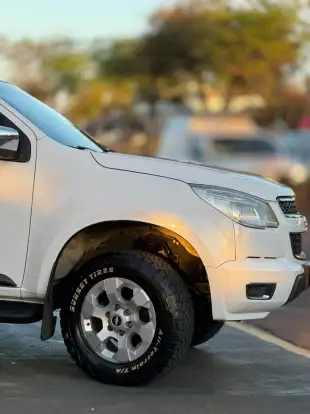 CHEVROLET-S10-2.4 LTZ 4X2 CD 8V FLEX 4P MANUAL CHEVROLET-S10-2012