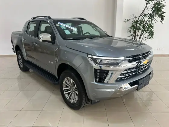 CHEVROLET S10 2.8 16V TURBO DIESEL HIGH COUNTRY CD 4X4 AUTOMÁTICO