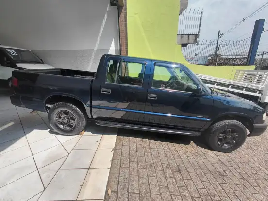 CHEVROLET-S10-4.3 SFI DLX 4X2 CD V6 12V GASOLINA 4P MANUAL CHEVROLET-S10-1998