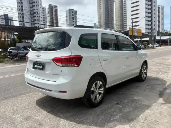 CHEVROLET-SPIN-1.8 PREMIER 8V FLEX 4P AUTOMÁTICO CHEVROLET-SPIN-2023