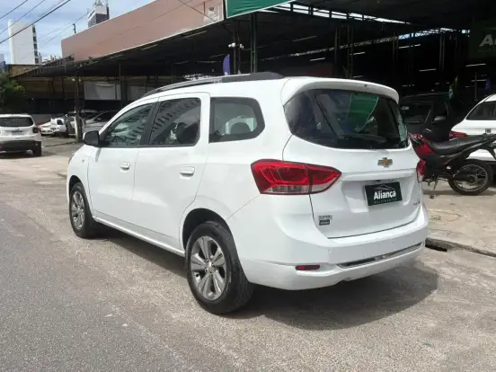 CHEVROLET-SPIN-1.8 PREMIER 8V FLEX 4P AUTOMÁTICO CHEVROLET-SPIN-2023