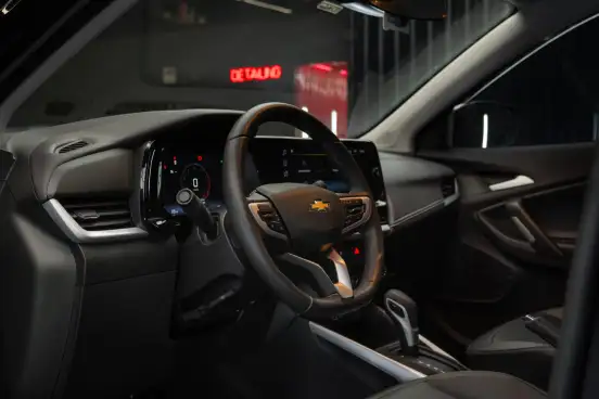 CHEVROLET-TRACKER-2025