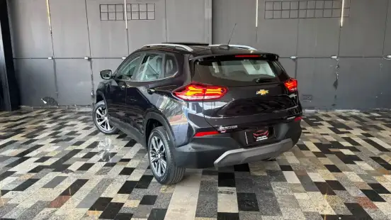 CHEVROLET-TRACKER-2025