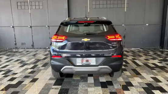CHEVROLET-TRACKER-2025
