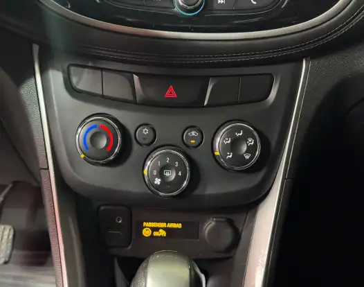 CHEVROLET-TRACKER-2016