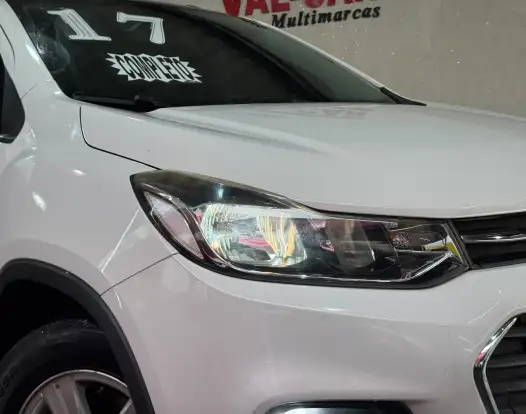 CHEVROLET-TRACKER-2016