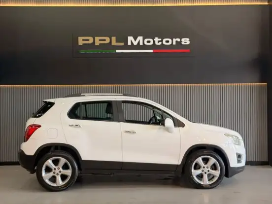 CHEVROLET-TRACKER-2015