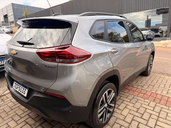 CHEVROLET-TRACKER-2024