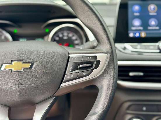 CHEVROLET-TRACKER-2023