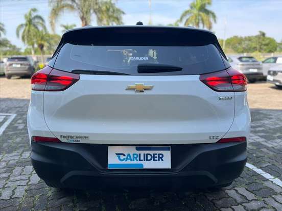 CHEVROLET-TRACKER-2023