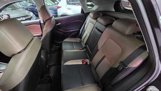 CHEVROLET-TRACKER-2025