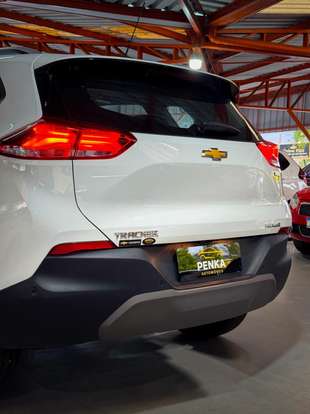 CHEVROLET-TRACKER-2023