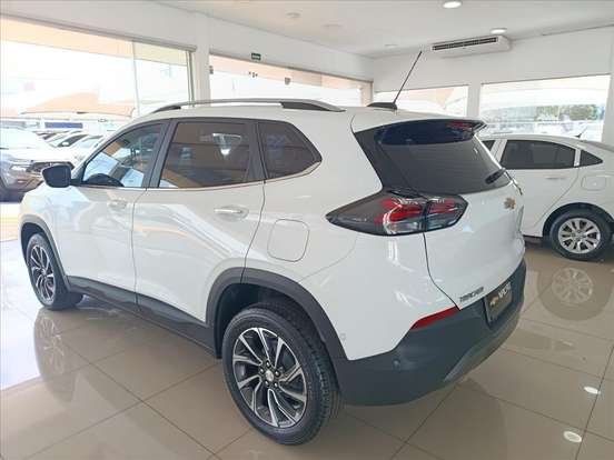 CHEVROLET-TRACKER-2025