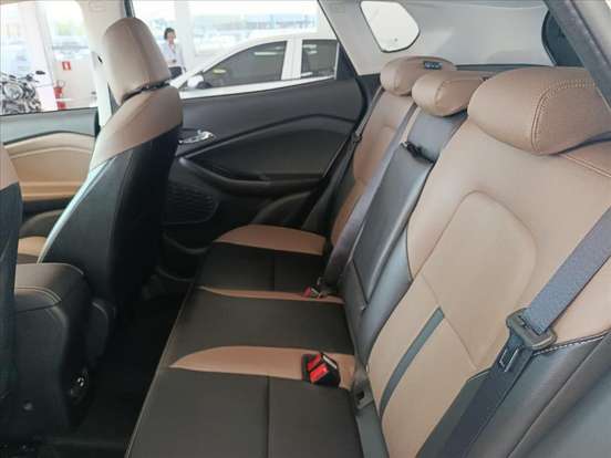 CHEVROLET-TRACKER-2025