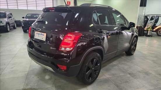CHEVROLET-TRACKER-2019