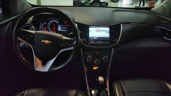 CHEVROLET-TRACKER-2019