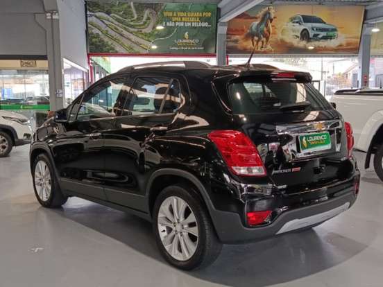 CHEVROLET-TRACKER-2018