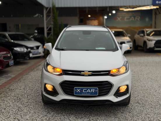 CHEVROLET-TRACKER-2017