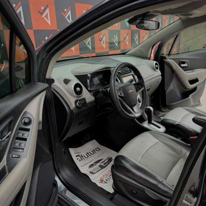 CHEVROLET-TRACKER-2015